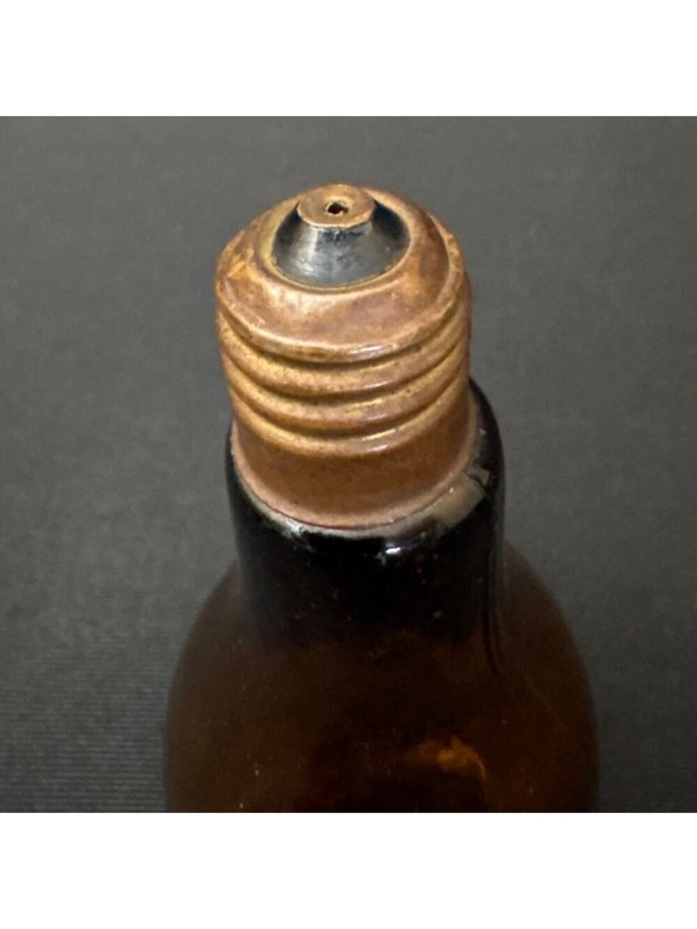 Vintage Amber Glass Light Bulb Bottle Salt Pepper Shaker Metal Lid Brass Bronze - Picture 10 of 16